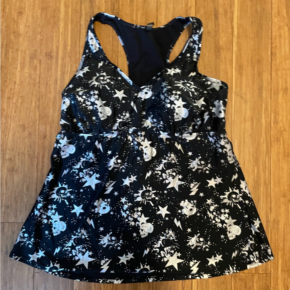 Torrid Wireless Racerback Tankini Top - Picture 6 of 7